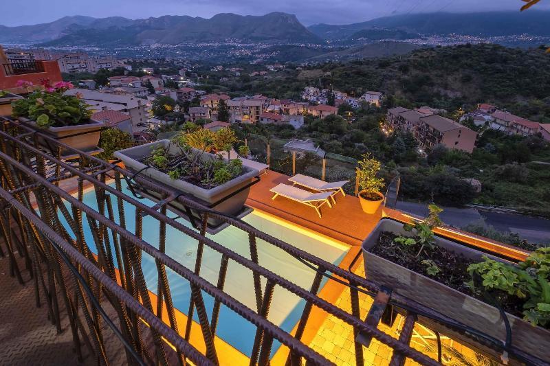 Bnb Casa Rossa Монреале Экстерьер фото