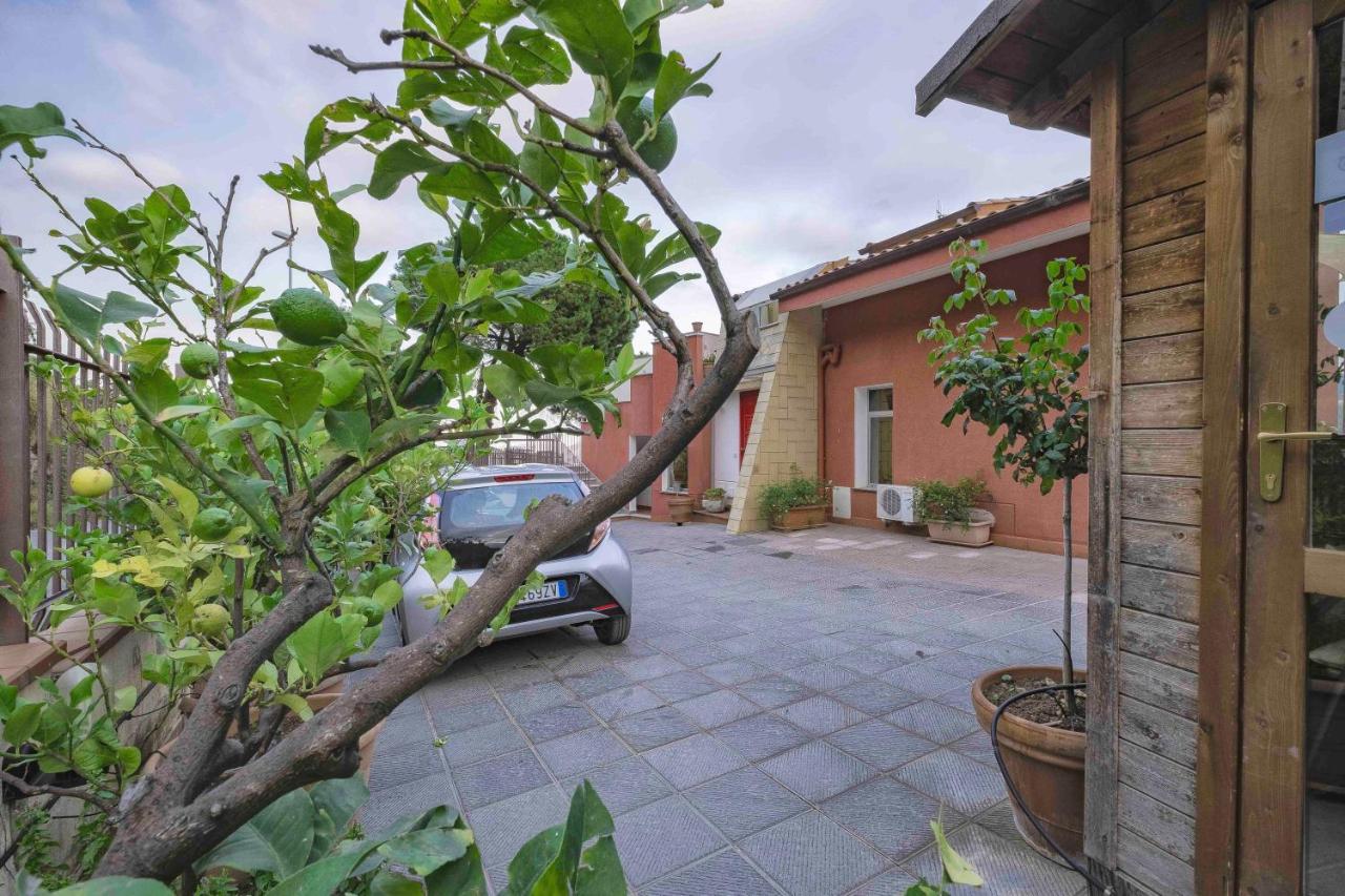 Bnb Casa Rossa Монреале Экстерьер фото