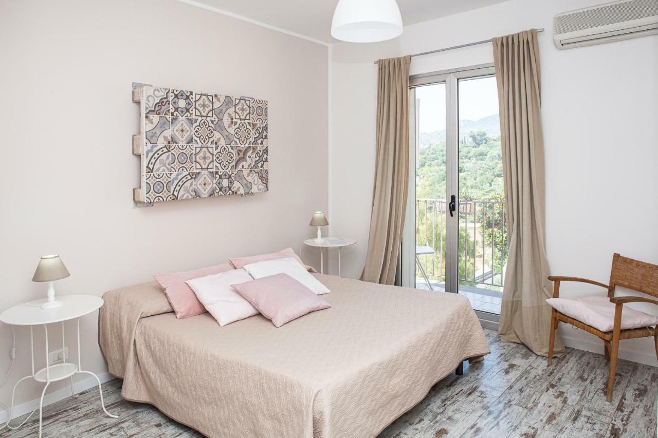 Bnb Casa Rossa Монреале Экстерьер фото
